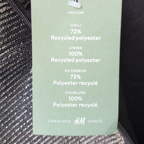 Women's Size 8 Metallic Mini Skirt | Lined | Silver | H&M | Back Zipper | NYE - Picture 9 of 9